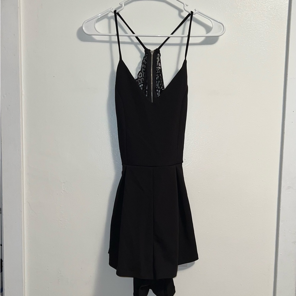 Mind Code black lack back romper - Picture 3 of 12